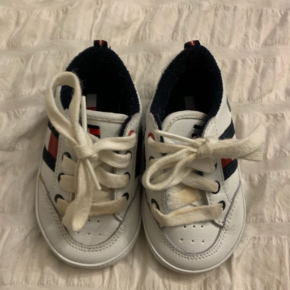 Tommy Hilfiger running shoes baby 3M